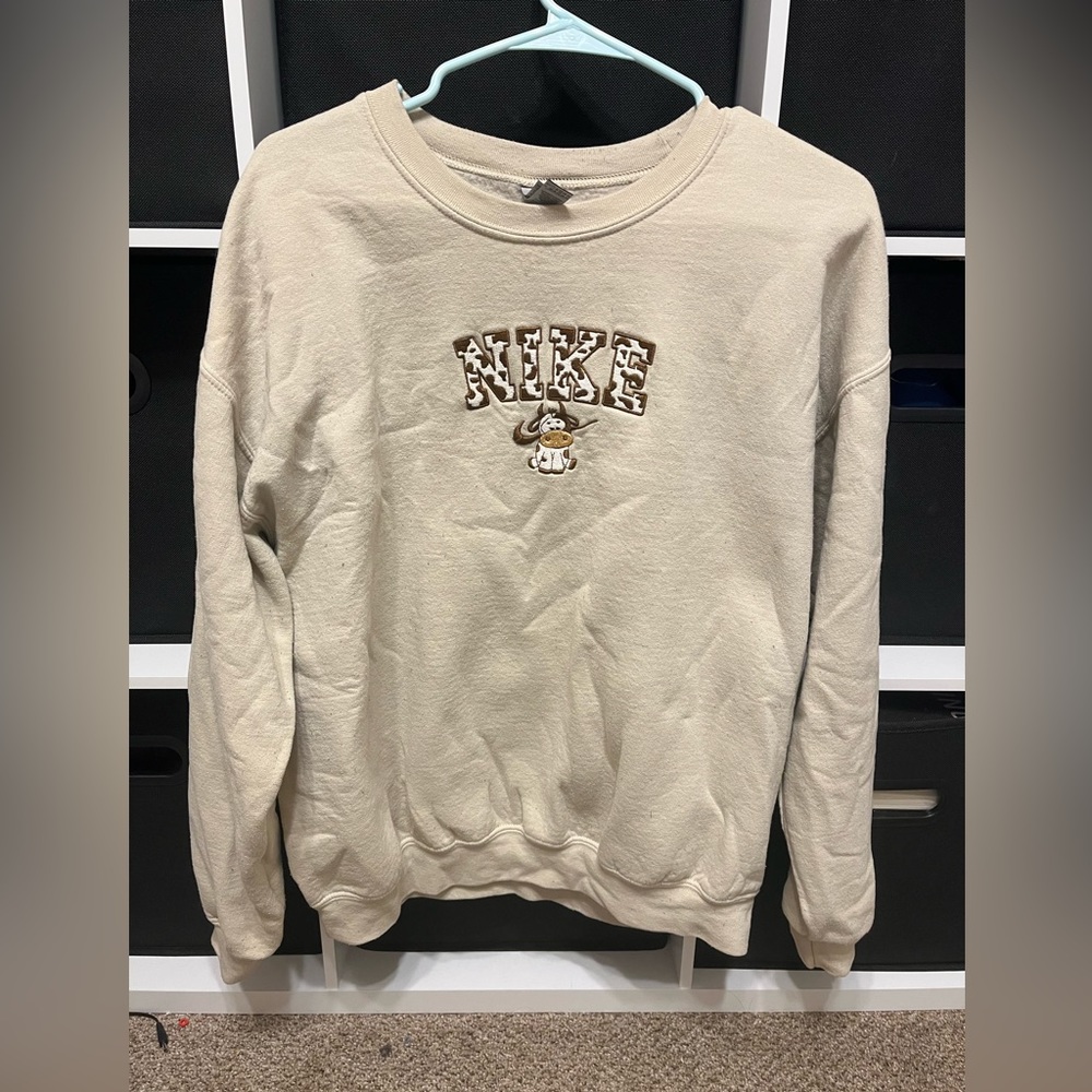 women’s/ men’s cow stitch nike sweatshirt